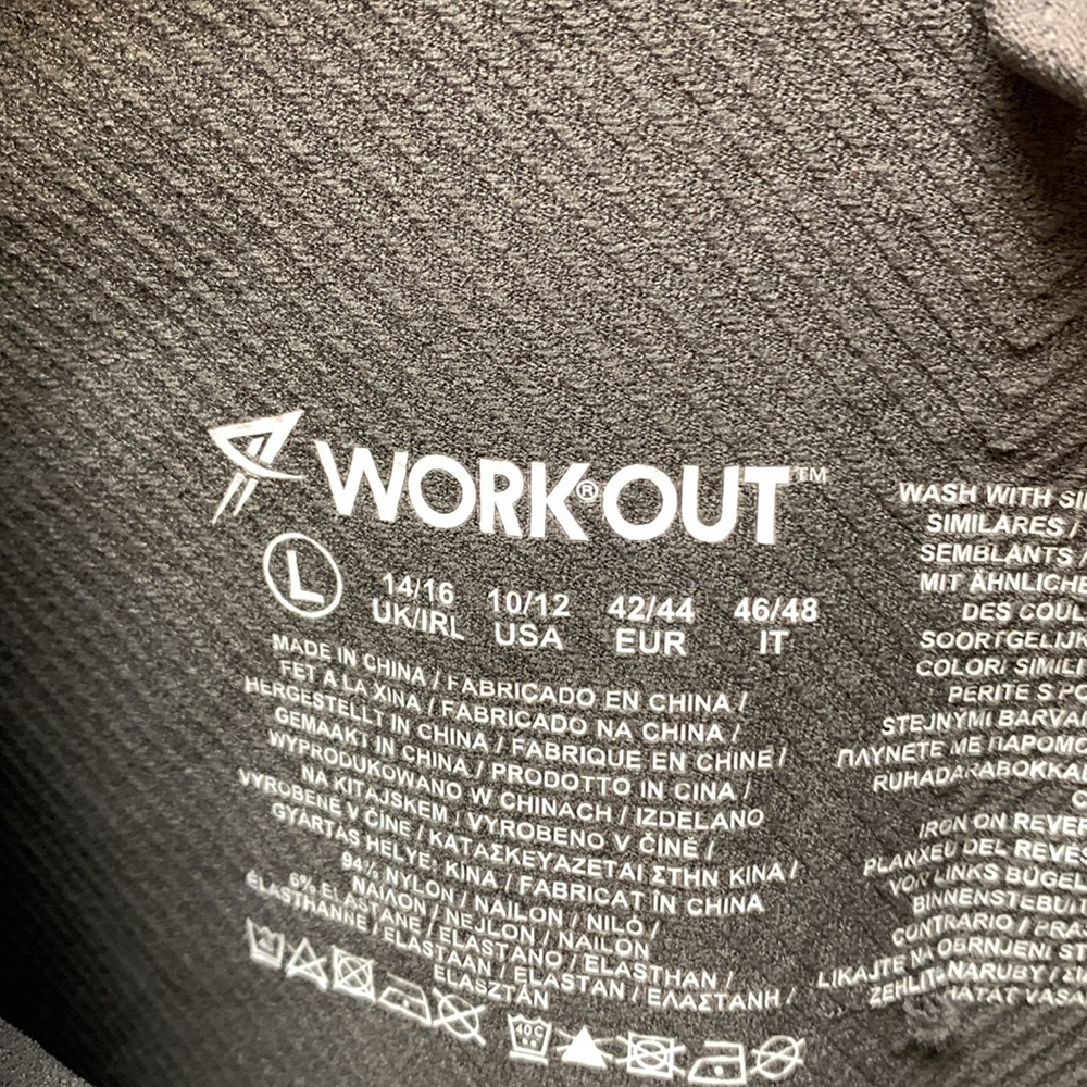 Work Out Top - Picture 6 of 11